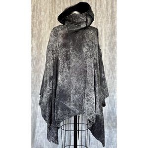 NWOT KMRii Unisex Lighting Poncho RARE